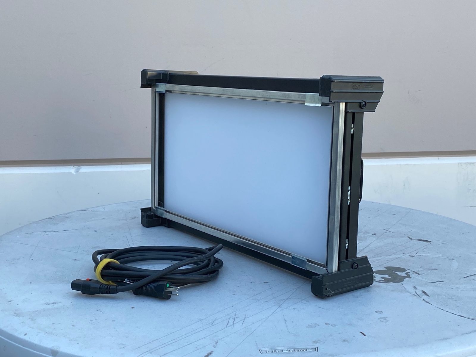 Kino flo celeb 200 for sale