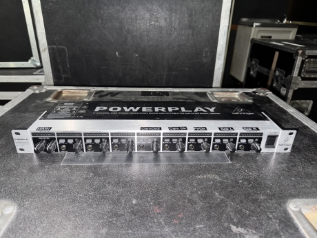 Behringer POWERPLAY 8-Channel Headphone Amplifier