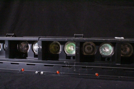 L&E 8' MR-16 Mini Strip