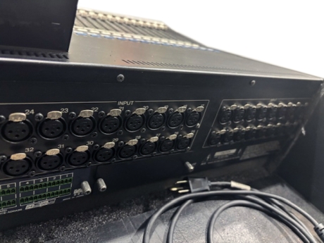 Yamaha LS9 32 Channel Digital Mixing Console