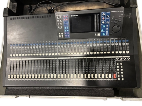 Yamaha LS9 32 Channel Digital Mixing Console
