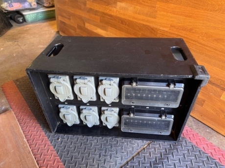 Indu Electric 6-Way Power Distro, L21-30