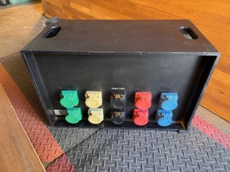 Indu Electric 6-Way Power Distro, L21-30