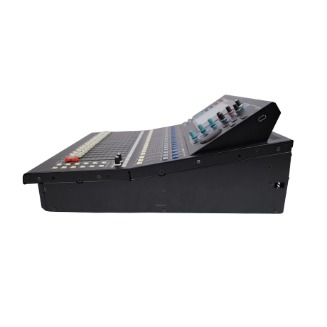 Yamaha LS9 16 Channel Digital Mixing Console