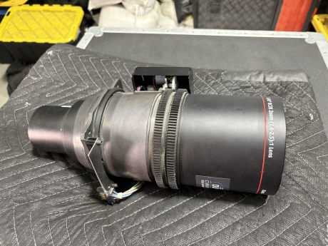 Barco R9855932 0.98" DC2K (1.6-2.5):1 Zoom Lens