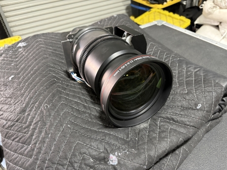 Barco TLD+ Zoom Lens (1.39-1.89:1 WU/HD) (1.5-2.0:1 SXGA+)
