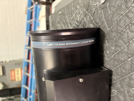 Barco B-lens HB 2.00-3.35:1 Zoom Lens