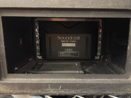 Soundcraft Ui16 16-Channel Digital Mixer