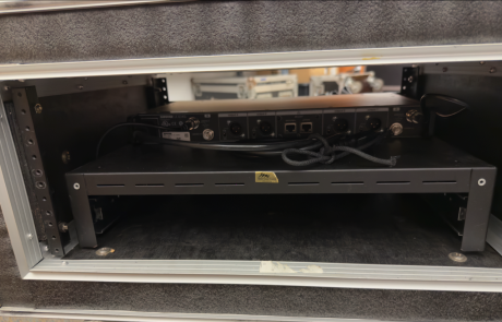 Shure ULXD4Q Quad Channel Digital Wireless Package
