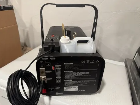 Le Maitre Arctic Snow Machine