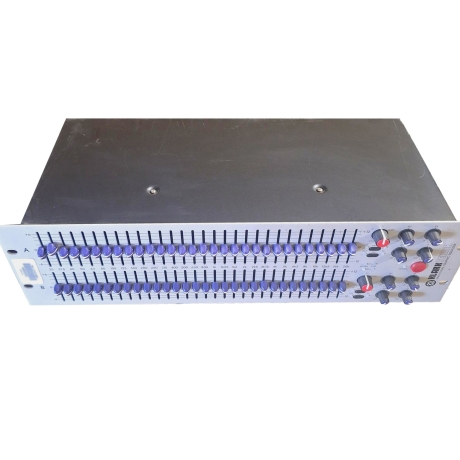 Klark Teknik DN370 Dual 30-Band, 1/3 Octave Analog Graphic Equalizer