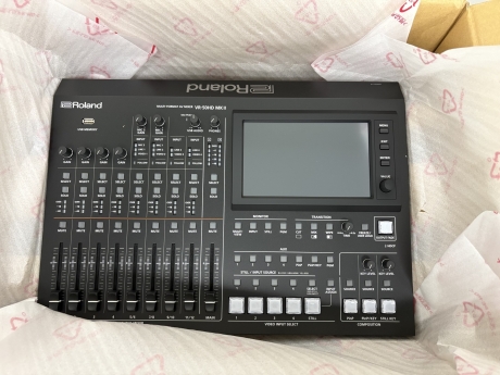 Roland VR-50HD MKII Multi-Format AV Mixer