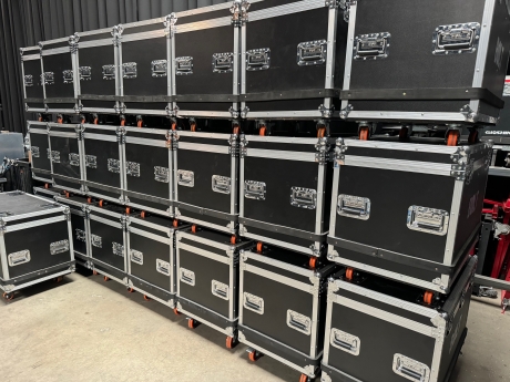 LumiOS RW3 3.91mm LED Video Wall Package