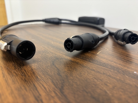 LEX TRUE1 powerCON Twofer, Molded (Pkg of 15)