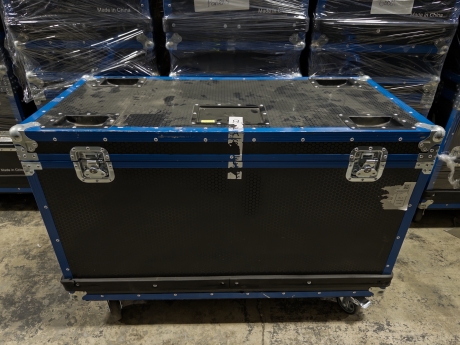 Unilumin UpadIV 2.6mm LED Video Tile (Pkg of 8)