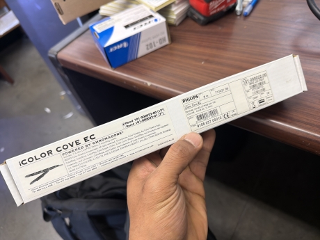 Philips/Color Kinetics iColor Cove EC Powercore 12"