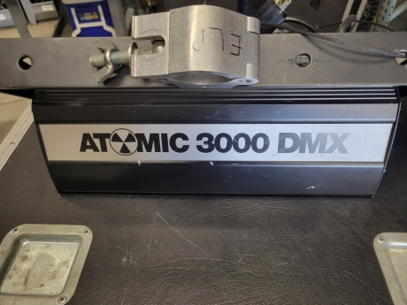 Martin Atomic 3000 DMX Strobe, 120V (Pkg of 2)