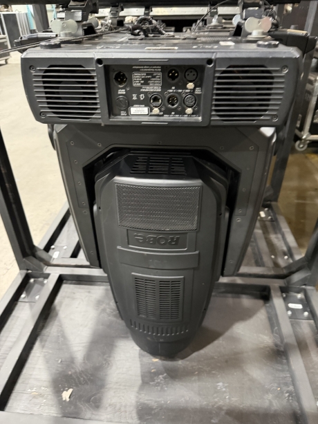 ROBE ROBIN BMFL WashBeam