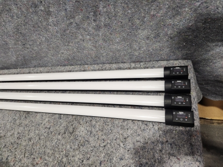 Quasar Science Rainbow 4' Linear LED (Pkg of 4)