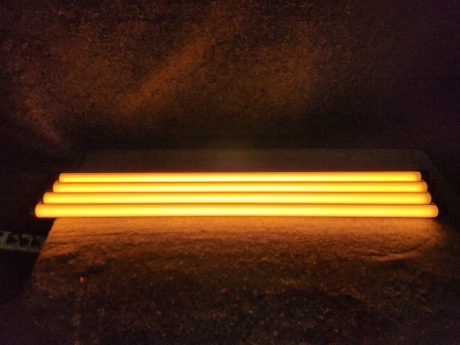 Quasar Science Crossfade 4' Linear LED (Pkg of 4)
