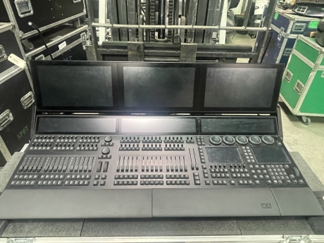 MA Lighting grandMA3 Full-Size w/ Processing Unit XL