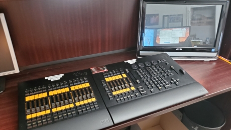 MA Lighting grandMA2 onPC Command & Fader Wing Package