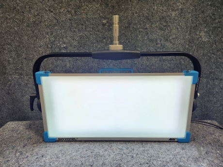 Arri SkyPanel S60-C