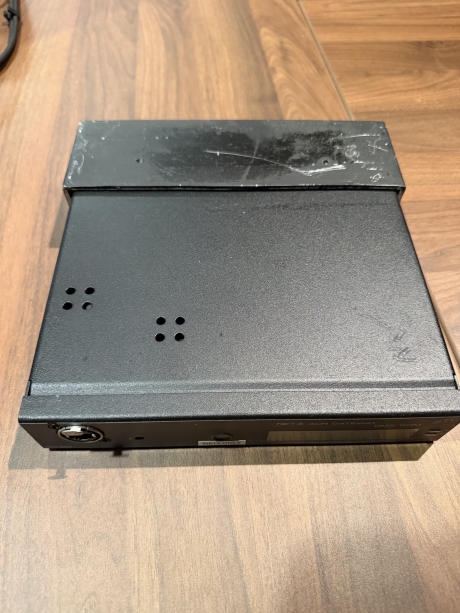 ETC Net3 Four-Port DMX/RDM Gateway, 4 Terminal Outputs w/ 5-Pin Backplate Adapter