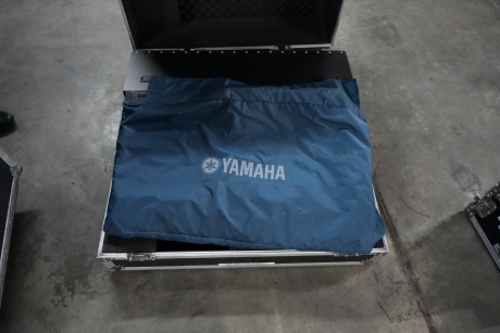 Yamaha LS9 32 Mixing Console w/ Stage Box