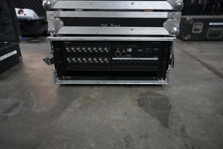 Yamaha LS9 32 Mixing Console w/ Stage Box