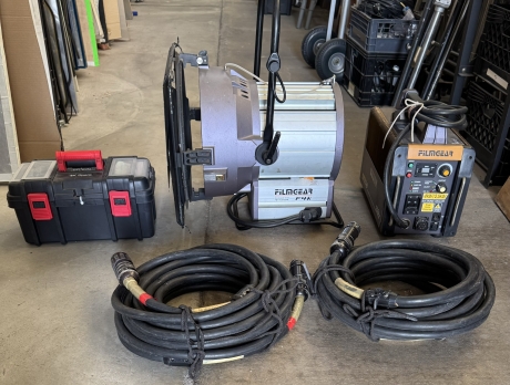 FilmGear F4K Daylight Par Faceted 4000W HMI