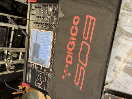 DiGiCo SD9 Console w/ SD Rack