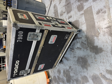 DiGiCo SD9 Console w/ SD Rack
