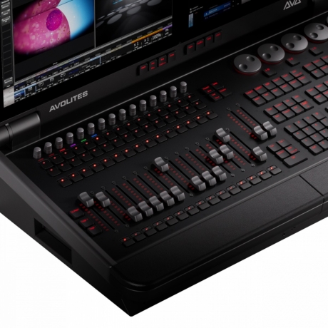 NEW Avolites Diamond 7-330 Console