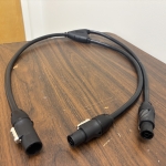 LEX TRUE1 powerCON Twofer, Molded (Pkg of 15)